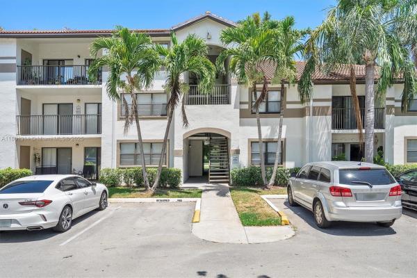 Hollywood Parc, 530 S Park Rd #23-11, Hollywood, Florida 33021, image 1