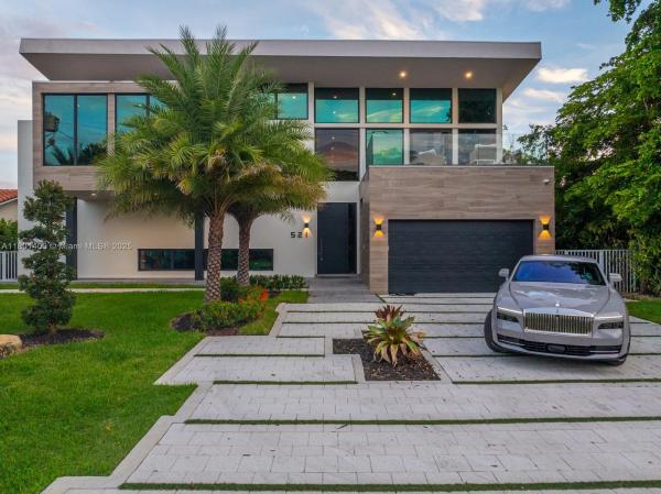 Golden Isles Estates, 521 Holiday Dr, Hallandale Beach, Florida 33009, image 1