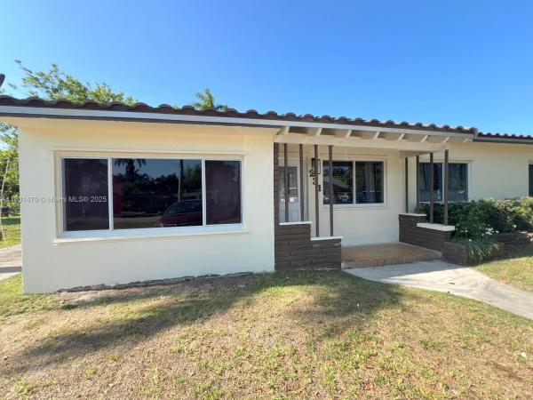 Ponce De Leon, 231 NW 14th St, Homestead, Florida 33030, image 2