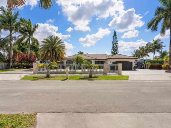 Kessler Grove, 17091 SW 156th Ct, Richmond West, Florida 33187, image 3