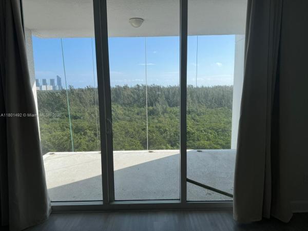 One Fifty One At Biscayne, 15051 Royal Oaks Ln #905, North Miami, Florida 33181, image 1