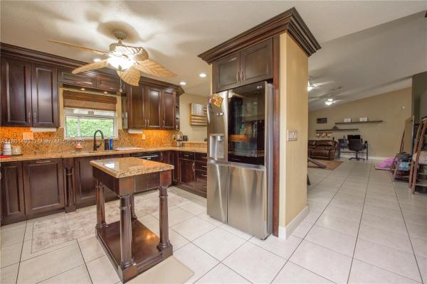 18721 SW 297th St, Unincorporated Dade County, Florida 33030, image 3