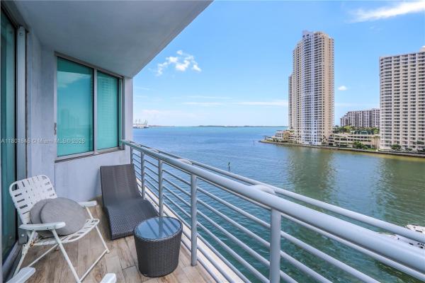 One Miami East, 335 S Biscayne Blvd #807, Miami, Florida 33131, image 1