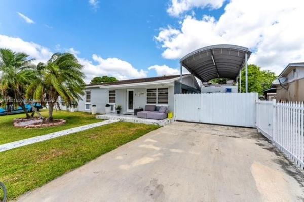 21st Century Homes, 15433 SW 308th St, Leisure City, Florida 33033, image 3