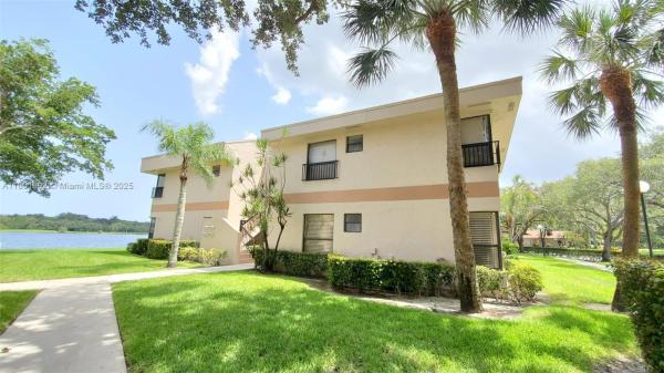 Applewood Village 2, 2828 S Carambola Cir S #1999, Coconut Creek, Florida 33066, image 1