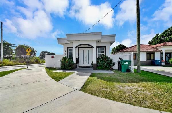 12202 SW 216th St, Miami, Florida 33170, image 1