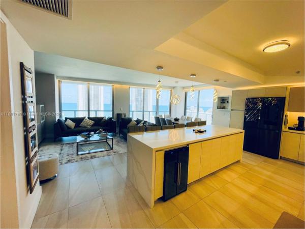Beachwalk Elite Hotel & Resort, 2600 E Hallandale Beach Blvd #T2601, Hallandale Beach, Florida 33009, image 1