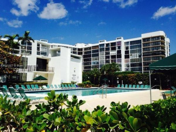 Oceanview Park, 1000 Parkview Dr #605, Hallandale Beach, Florida 33009, image 1
