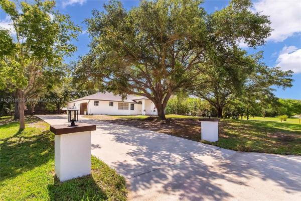 Green Glades South, 5530 SW 195th Ter, Southwest Ranches, Florida 33332, image 1
