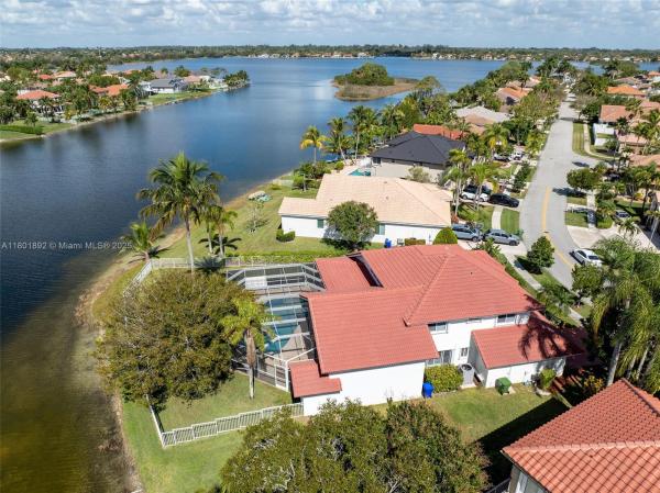 The Enclave At Silver Lakes, 17982 NW 9th Ct, Pembroke Pines, Florida 33029, image 1
