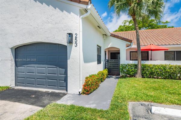 Costan Villas Harbor Village, 21228 Harbor Way #253-25, Aventura, Florida 33180, image 1