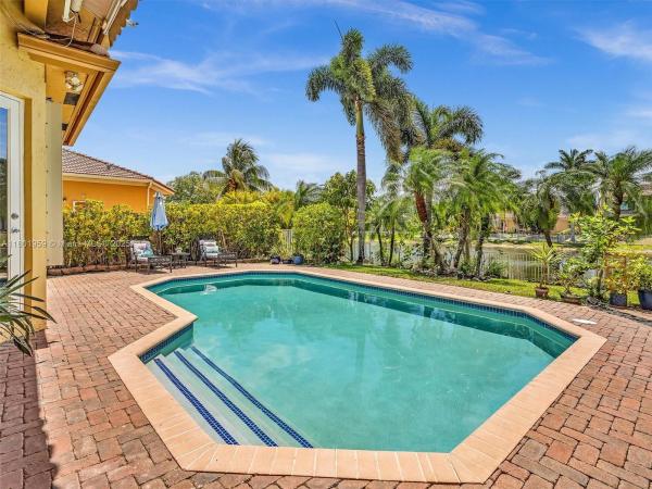 Sunset Lakes, 3230 SW 194th Ter, Miramar, Florida 33029, image 1