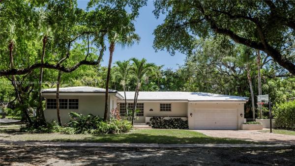 Biscayne Bay, 600 Santurce Ave, Coral Gables, Florida 33143, image 1