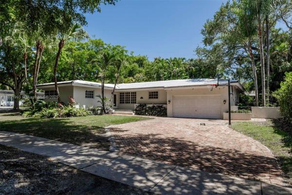 Biscayne Bay, 600 Santurce Ave, Coral Gables, Florida 33143, image 3