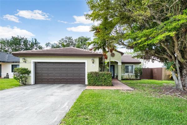 16112 SW 79th Ter, Miami, Florida 33193, image 2