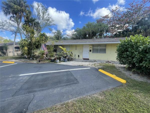Rohan Acres, 1986 SW 28th Ln #2, Fort Lauderdale, Florida 33312, image 1