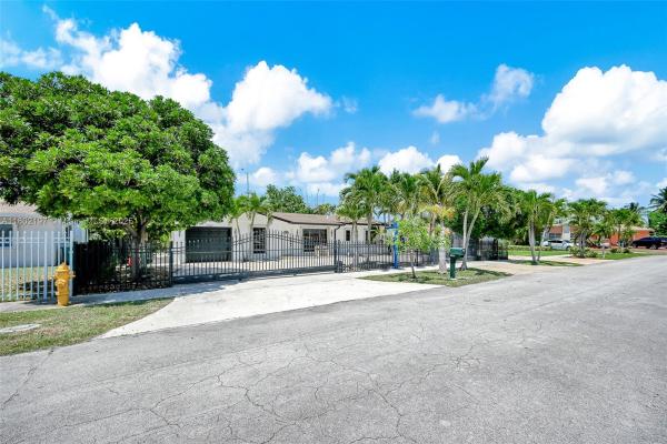 Fairway Estates, 10845 SW 152nd Ter, Palmetto Estates, Florida 33157, image 2