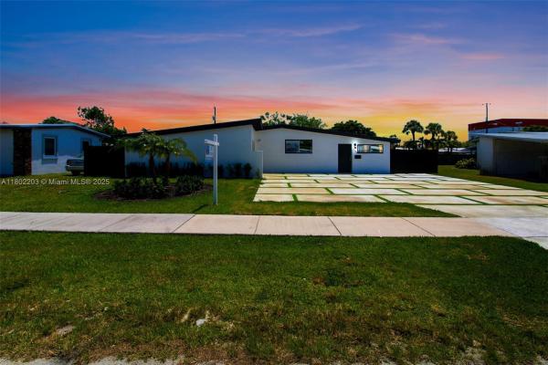 Tropical Highlands, 3715 SW 86th Ave, Westchester, Florida 33155, image 3
