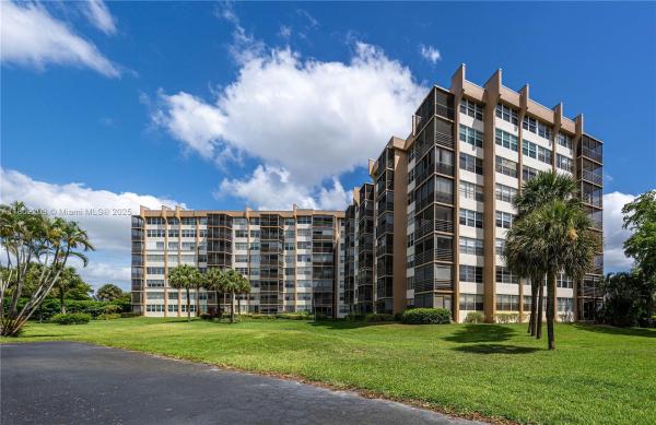 The Forest, 900 Saint Charles Pl #621, Pembroke Pines, Florida 33026, image 1