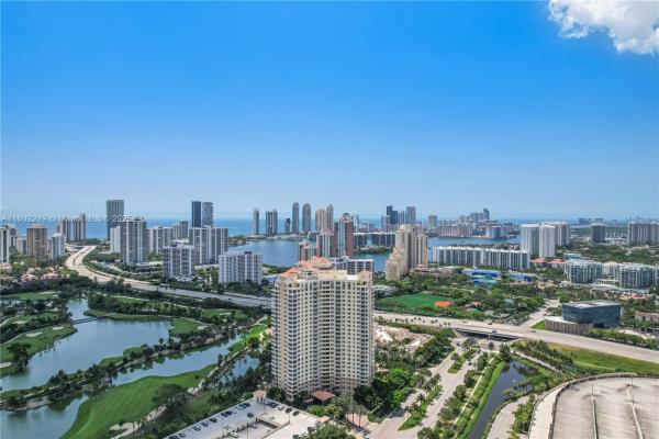 Turnberry On The Green, Aventura, Florida 33180, image 2