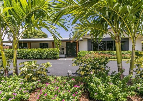 Imperial Point, 2117 NE 62nd St, Fort Lauderdale, Florida 33308, image 1