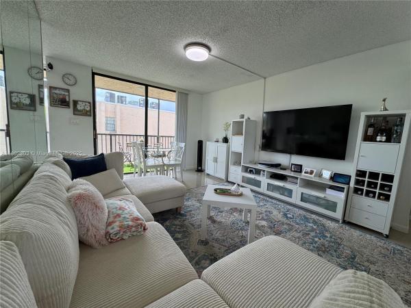 Blue Lake, 3550 Blue Lake Dr #501, Pompano Beach, Florida 33064, image 1