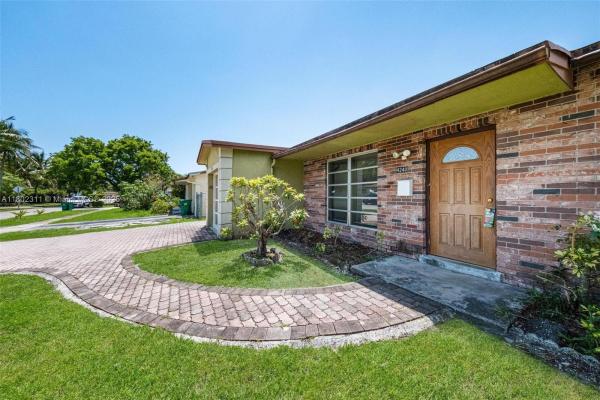 Holiday Village, 4240 NW 22nd St, Lauderhill, Florida 33313, image 1