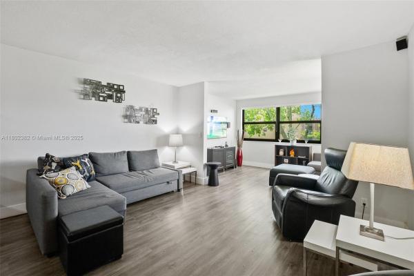 Sunrise Lakes 4, 10451 Sunrise Lakes Blvd #203, Sunrise, Florida 33322, image 1