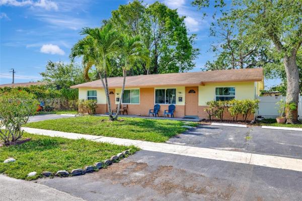 Sunshine Villas, 5220 NW 15th Ct, Lauderhill, Florida 33313, image 3