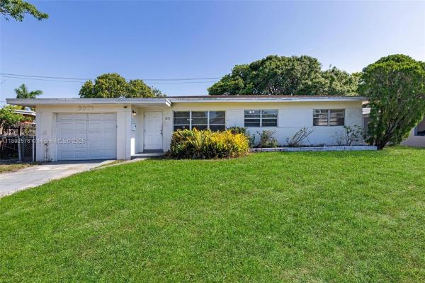 Melrose Park, 3271 Auburn Blvd, Fort Lauderdale, Florida 33312, image 1