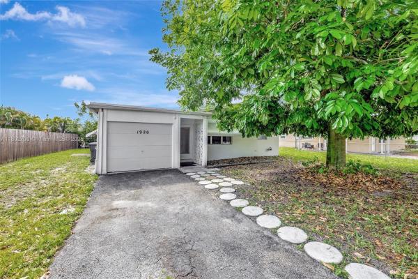 Broadview Country Club Estates, 1920 SW 65th Ter, North Lauderdale, Florida 33068, image 1