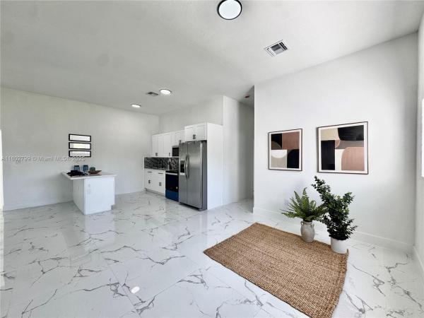 25 NW 193rd St, Miami, Florida 33169, image 1