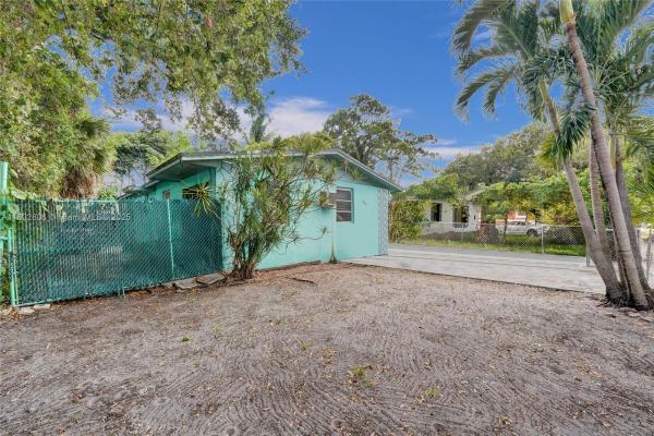 Golden Glades Park, 3160 NW 169th Ter, Miami Gardens, Florida 33056, image 1