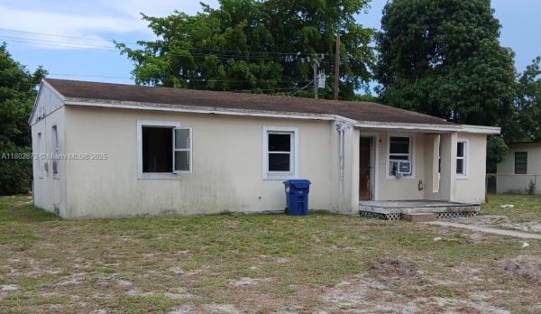 560 NW 188th St, Miami, Florida 33169, image 1
