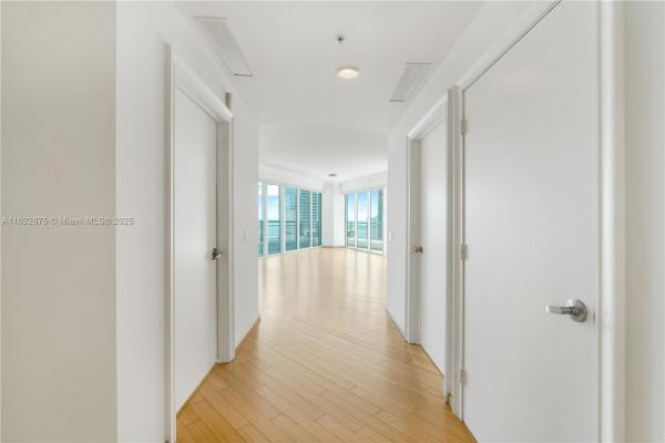 Infinity At Brickell, 60 SW 13th St #2100, Miami, Florida 33130, image 2