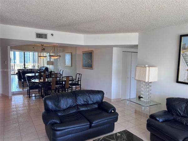 1000 Island Boulevard, 1000 W Island Blvd #1508, Aventura, Florida 33160, image 3