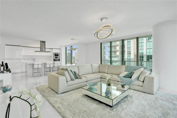 Parque Towers, 330 Sunny Isles Blvd #5-1808, Sunny Isles Beach, Florida 33160, image 2