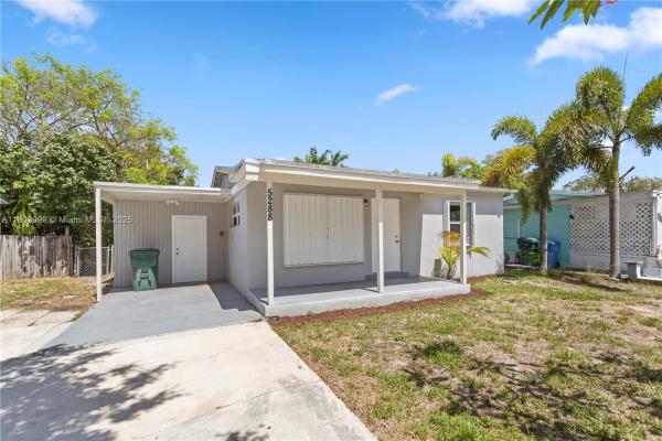 North Andrews Terrace, 5288 N Andrews Ave, Oakland Park, Florida 33309, image 1