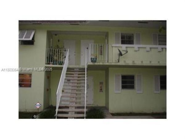 Unincorporated Dade County, Florida 33143, image 1