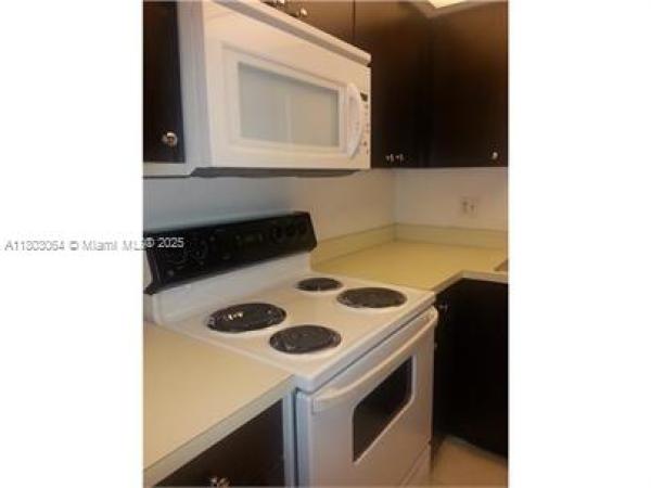 Village At Dadeland, Glenvar Heights, Florida 33143, image 2