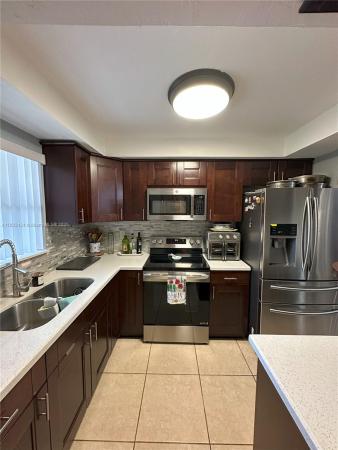 13707 Kendale Lakes Cir #110, Miami, Florida 33183, image 1