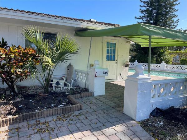 Coral Ridge Isles, 5100 NE 17th Ter, Fort Lauderdale, Florida 33334, image 1