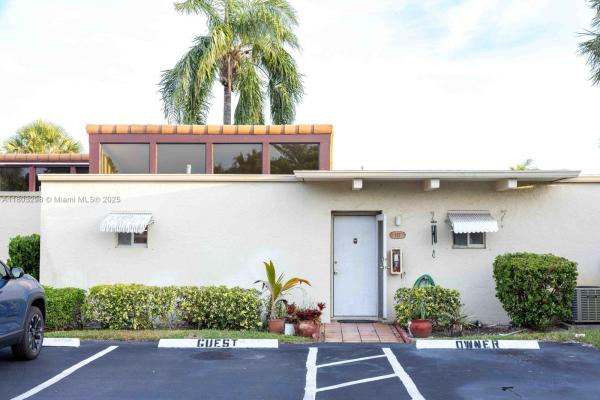2541 Boundbrook Blvd #122, Palm Springs, Florida 33406, image 1