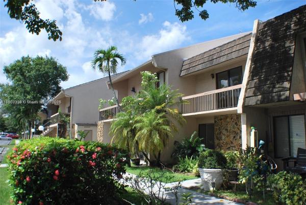 Village Townhouses At Jacaranda, 611 N University Dr #3, Plantation, Florida 33324, image 1