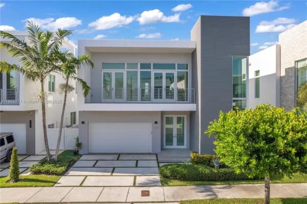 The Mansions At Doral, 10553 NW 67th Ter, Doral, Florida 33178, image 1