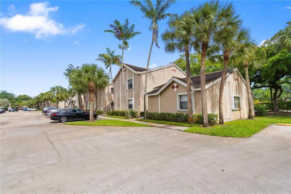 Royal Grenadier, 9641 Riverside Dr #F6, Coral Springs, Florida 33071, image 1