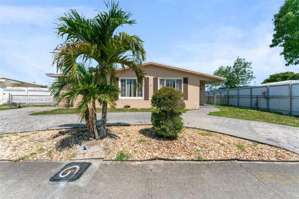 Wyn Homesites, 2071 SW 68th Way, Miramar, Florida 33023, image 1