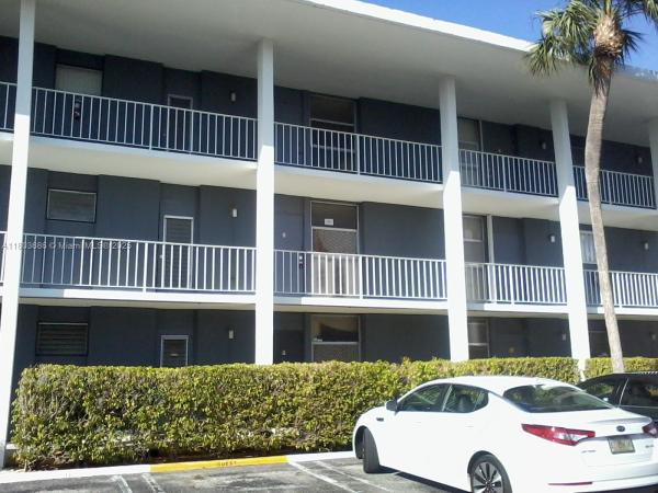 Deerfield Lake, 777 SE 2nd Ave #218, Deerfield Beach, Florida 33441, image 1