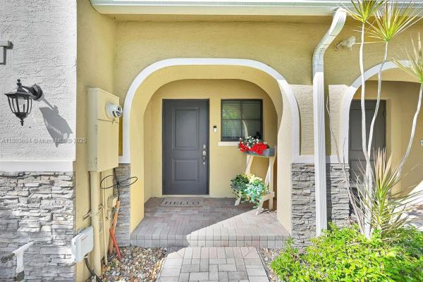 Champion Lakes, 357 NE 194th Ter, Ives Estates, Florida 33179, image 2
