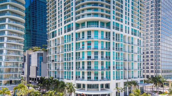 Met 1, 300 S Biscayne Blvd #T-3710, Miami, Florida 33131, image 3
